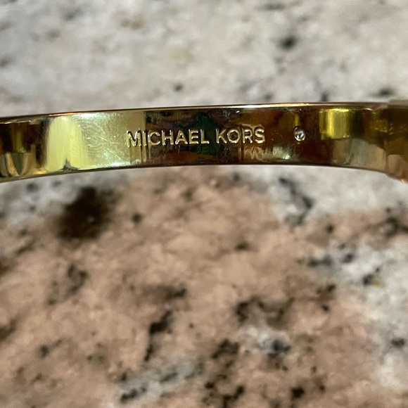 Michael Kors gold bracelet🥂 - Picture 4 of 4